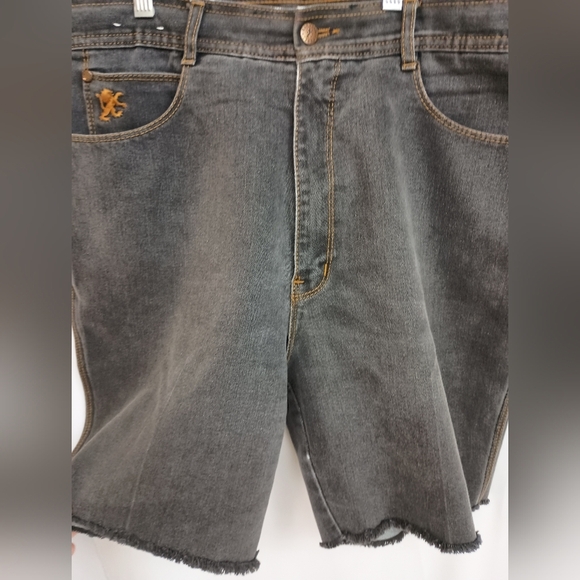 BRAXTON Stretch Jeans Burmuda Shorts with Logo (#1,428) - Picture 5 of 8